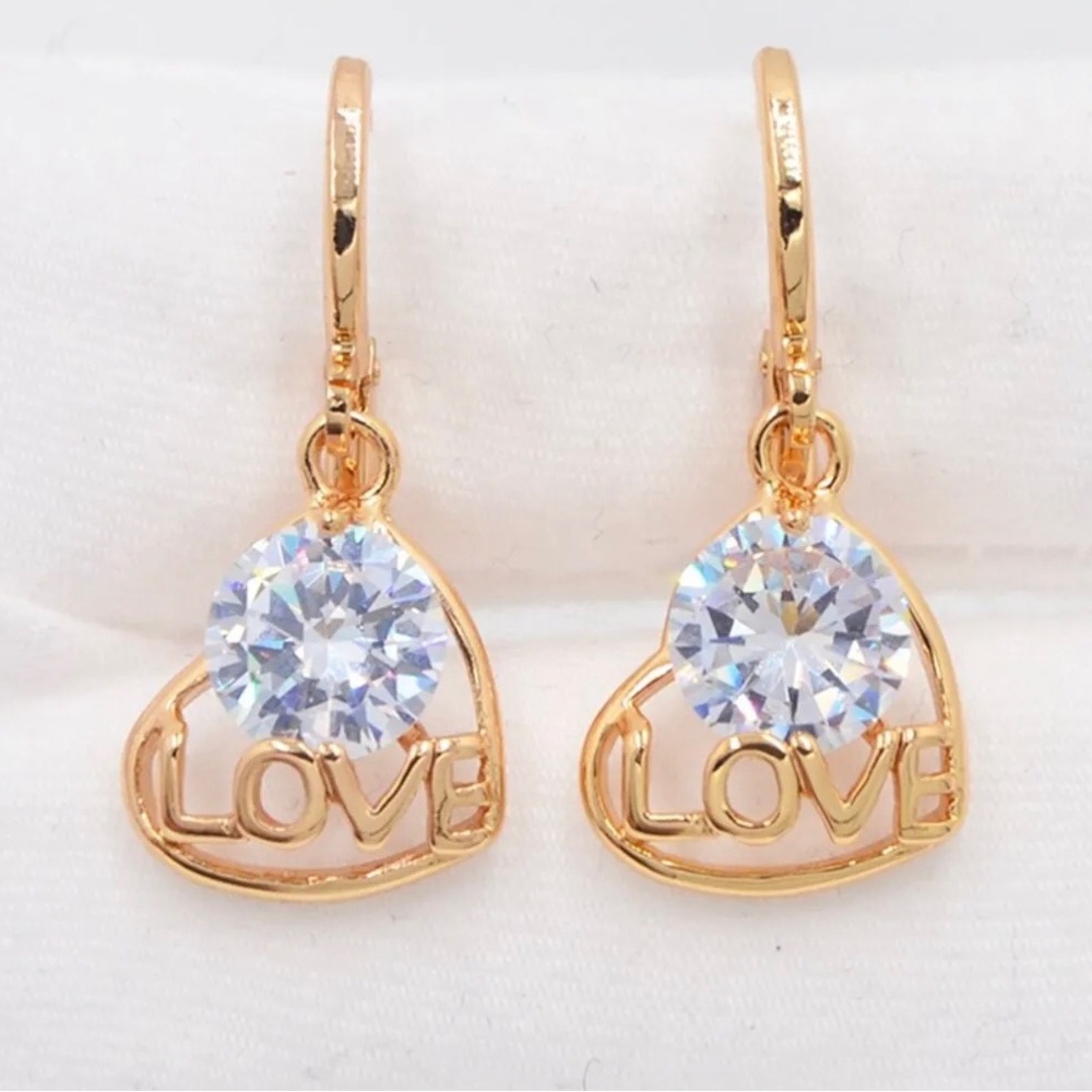 LAST ONE ‼️ 18k Gold Filled Clear CZ Hollow Heart Love Dangle Earrings - Picture 3 of 8